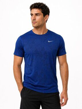Mens Nike DriFit NWT Size M